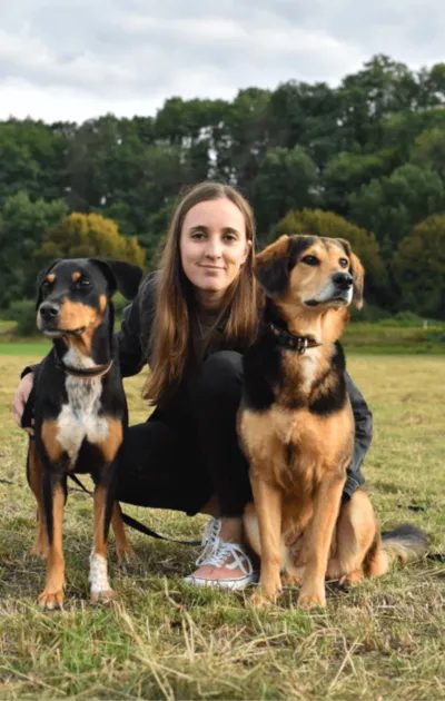 Helena Barbian – Hundetrainerin bei unterHUNDs im Saarland